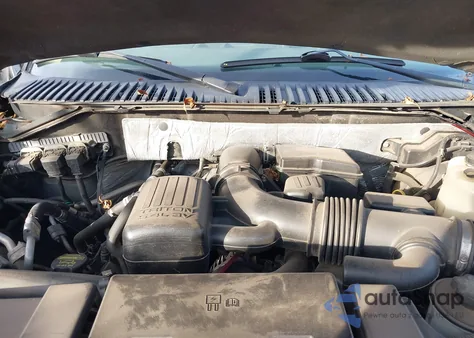 2013 Ford Expedition Xlt z USA, uszkodzony, nr VIN 1FMJU1J56DEF37033